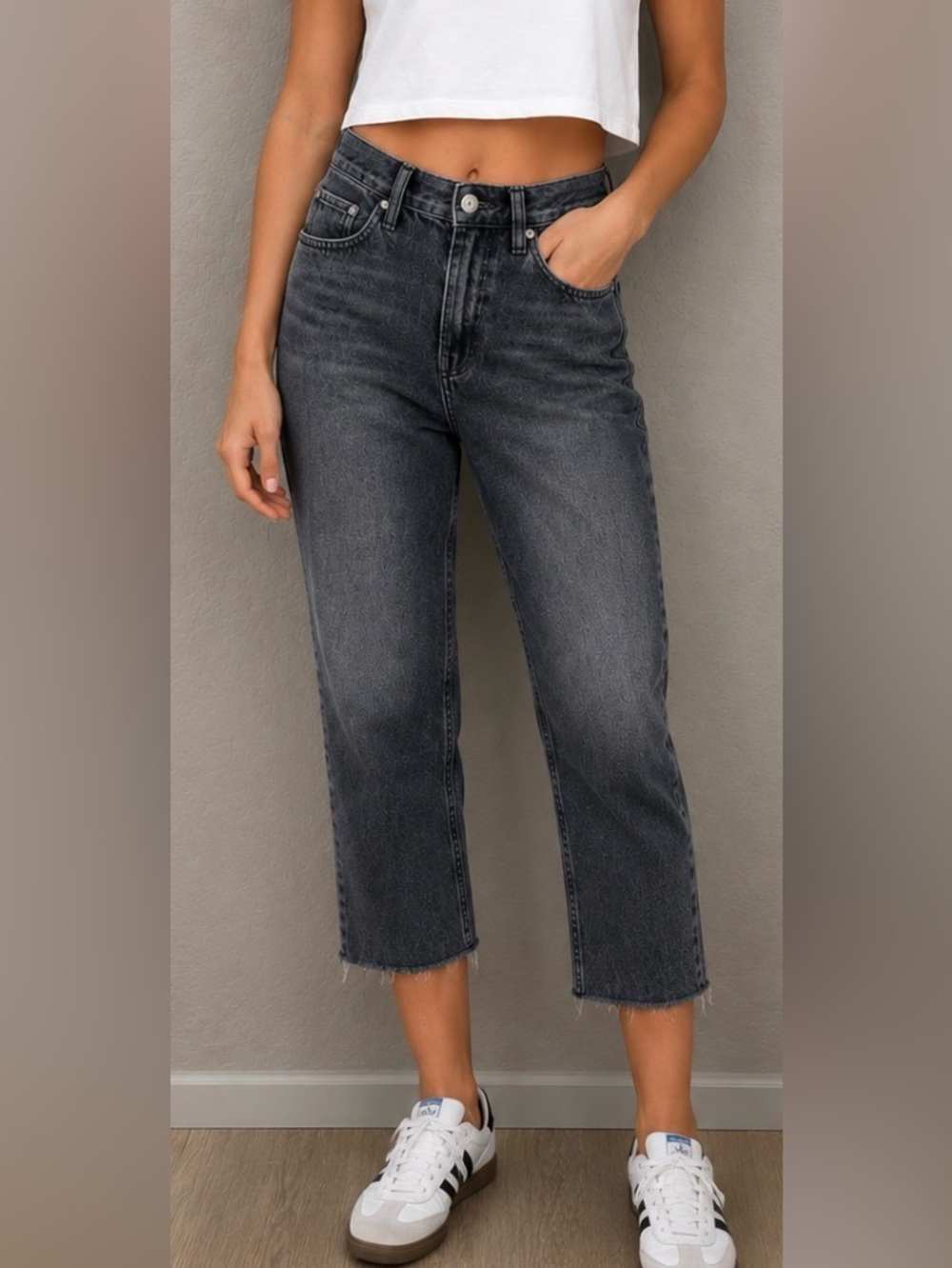 Citizens Of Humanity Jeans Daphne Vintage Black Ankle Cropped Wide Leg Fray Hem